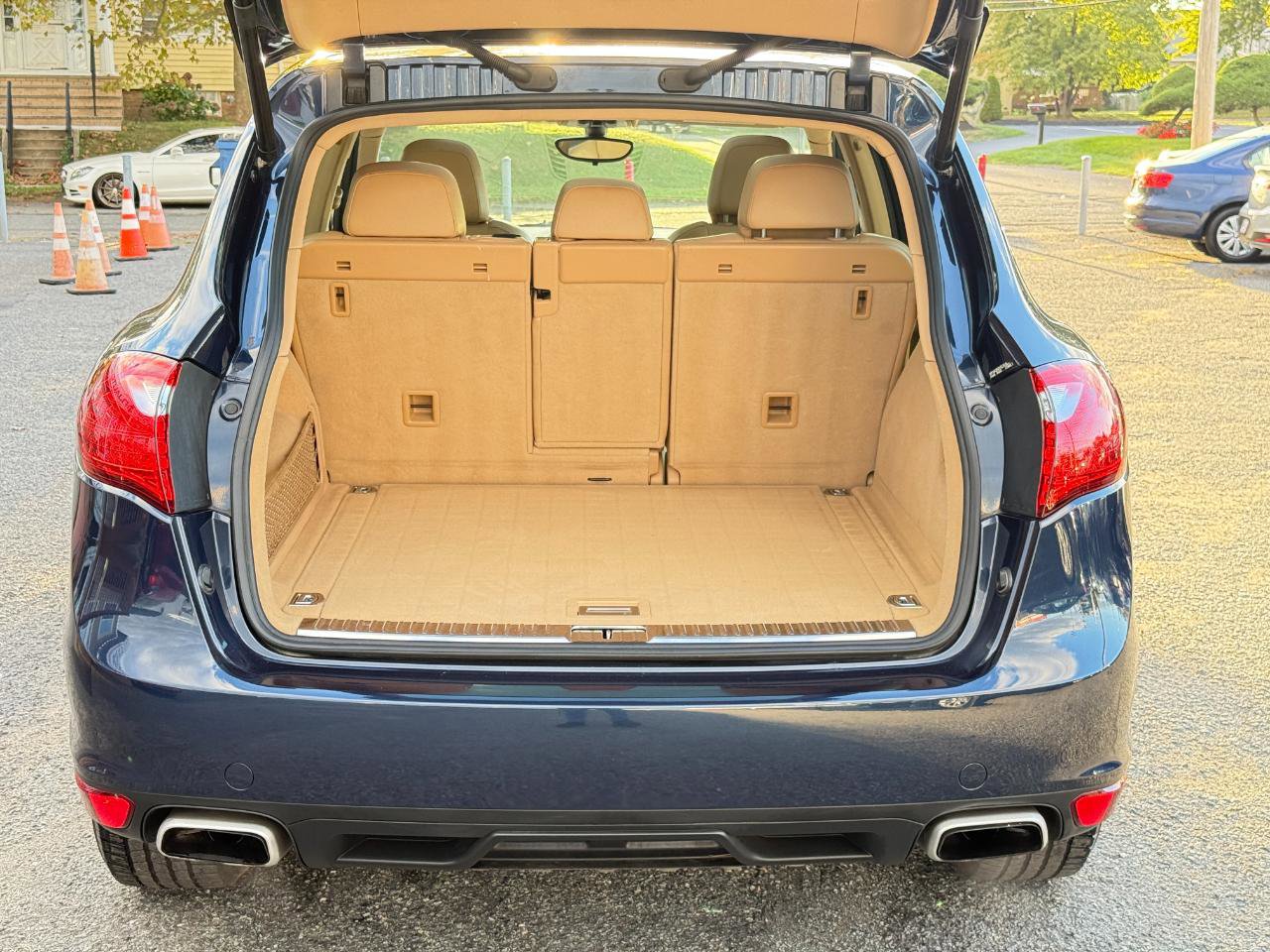 Used 2012 Porsche Cayenne image 36