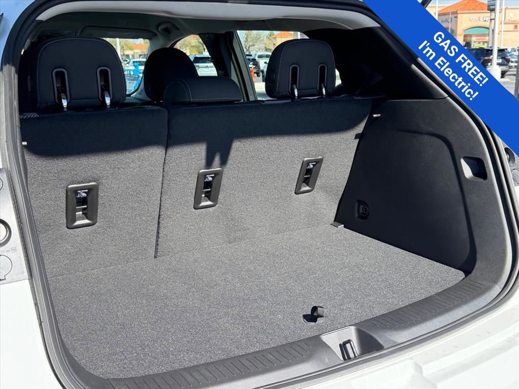 New 2027 Chevrolet Bolt LT w/ Comfort Package FWD image 8
