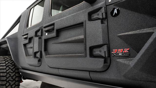 Used 2025 Jeep Gladiator Sport image 8