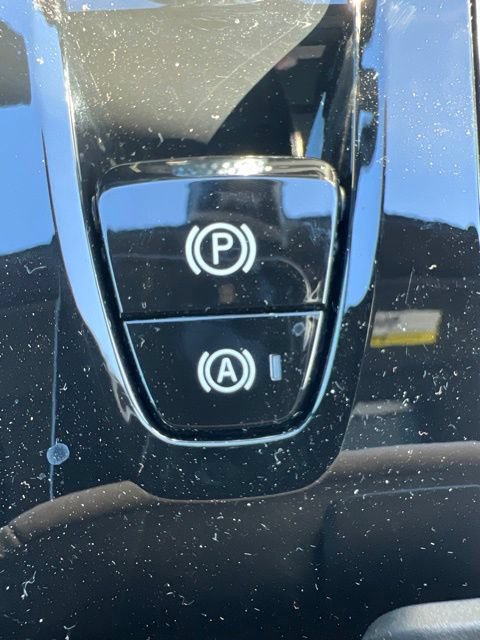 New 2026 Volvo XC90 T8 Plus w/ Protection Package AWD/4WD image 18