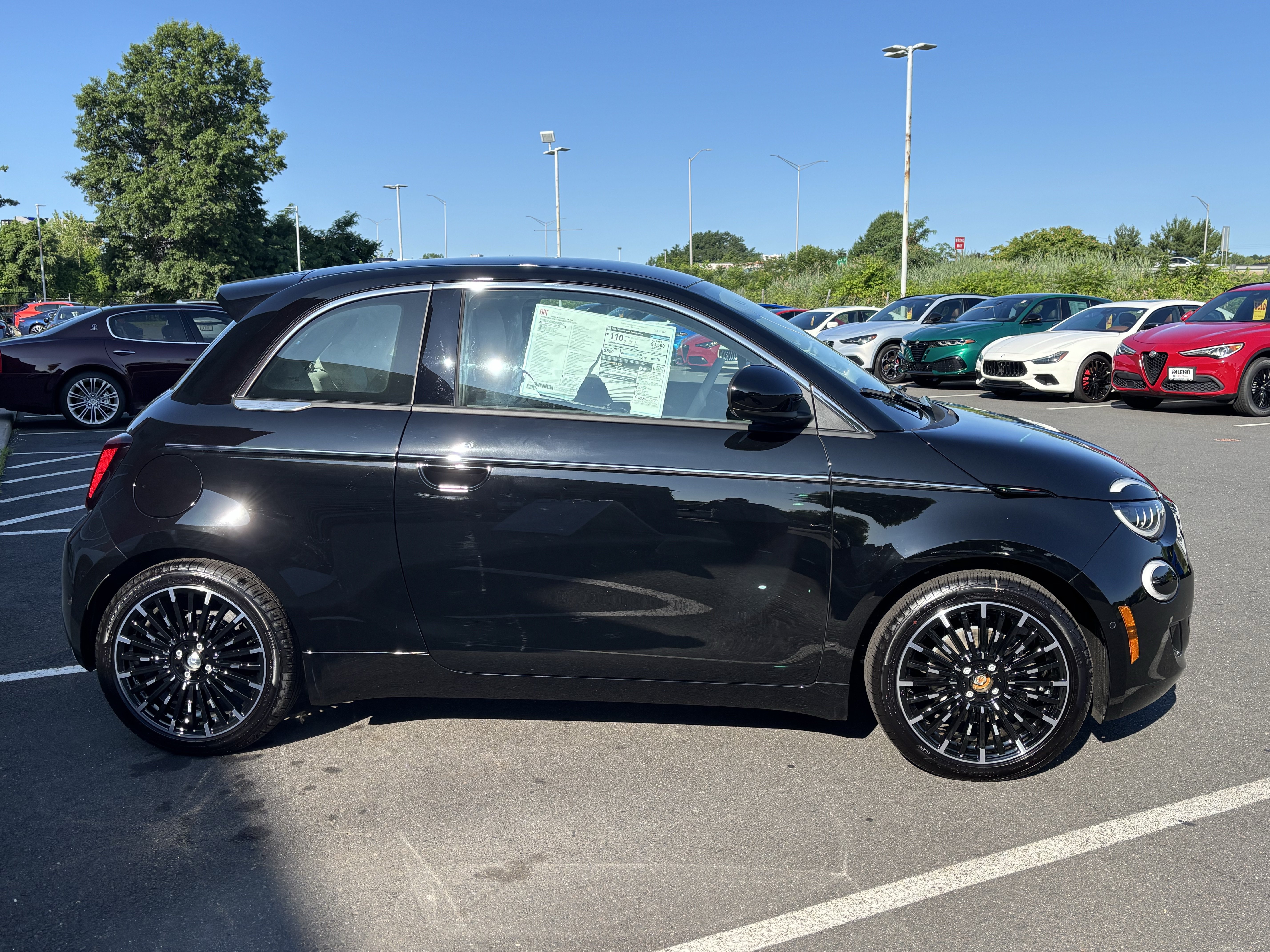 New 2026 FIAT 500 e Icona w/ Quick Order Package 21R FWD image 8