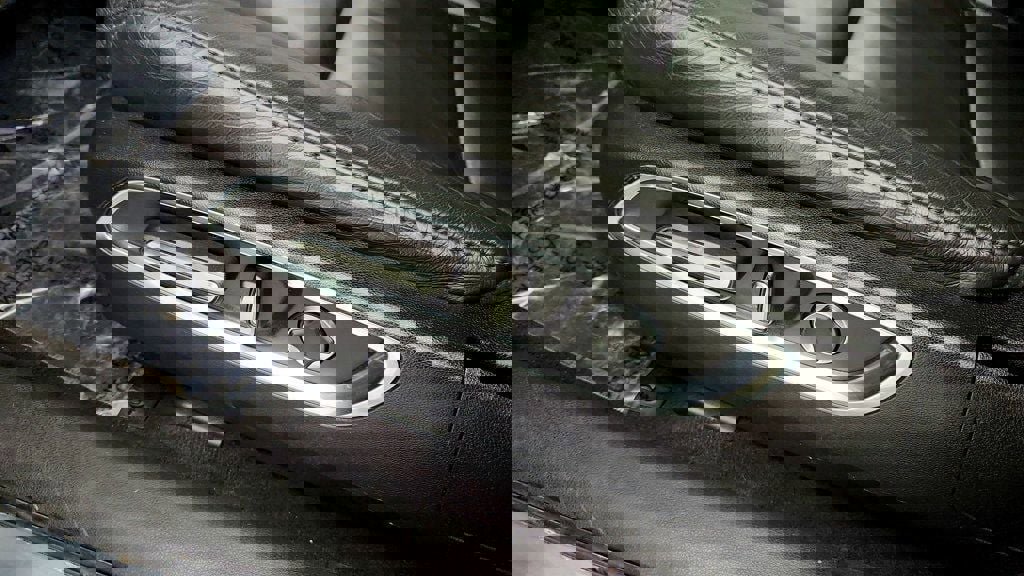 Used 2020 Acura MDX SH-AWD image 12