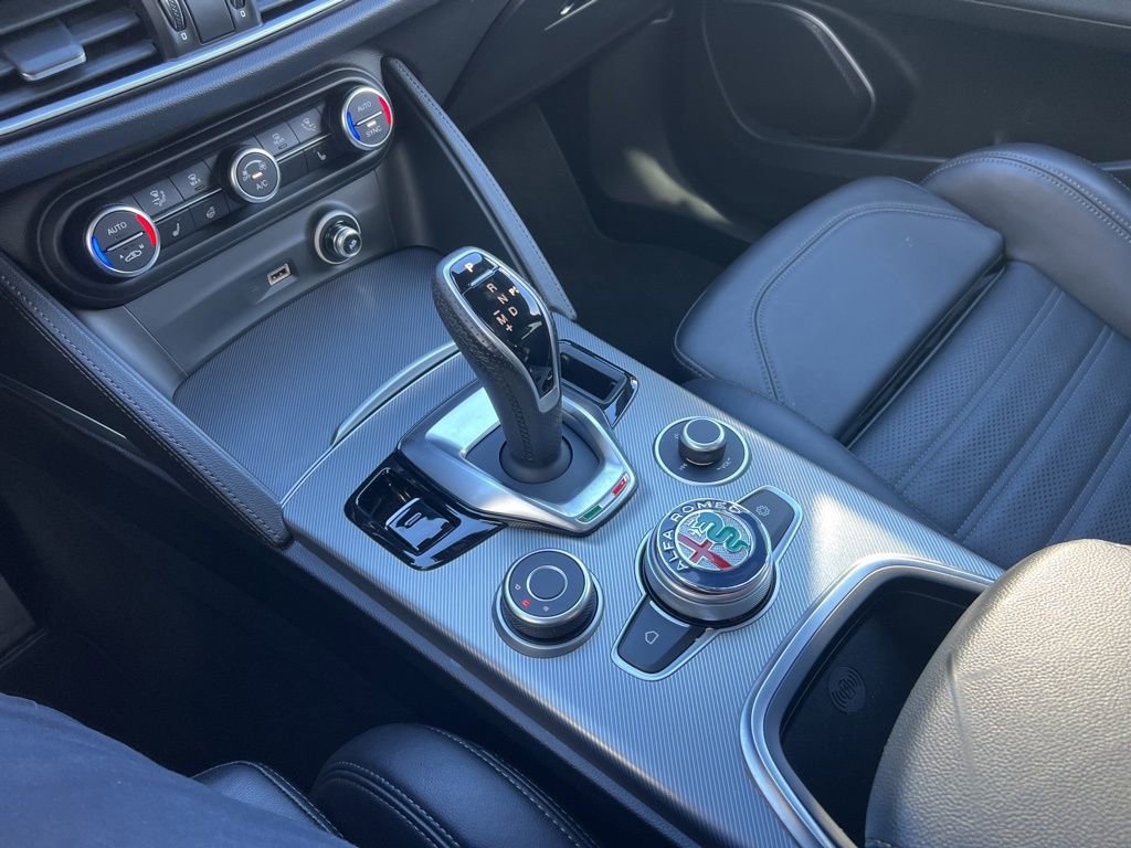 Used 2023 Alfa Romeo Stelvio Veloce AWD/4WD image 63