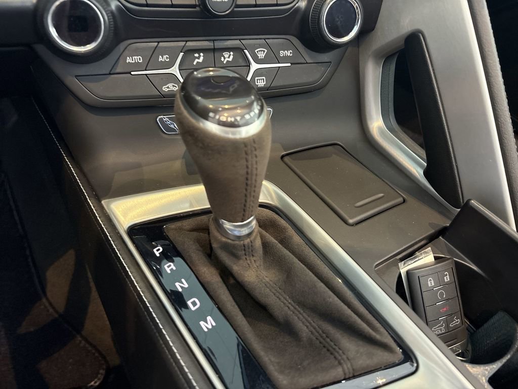 Used 2019 Chevrolet Corvette Stingray Convertible w/ 1LT image 18
