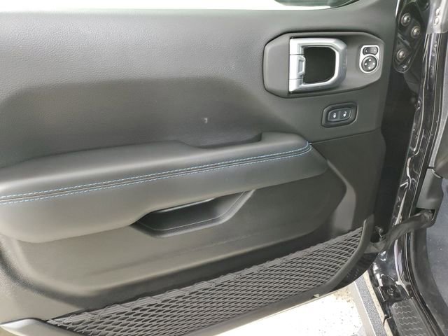 Used 2024 Jeep Wrangler Unlimited Rubicon 4xe image 18