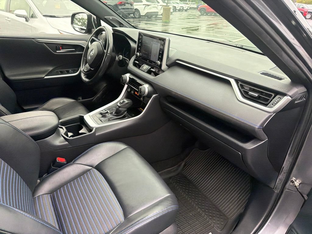 Used 2020 Toyota RAV4 XSE AWD/4WD image 10