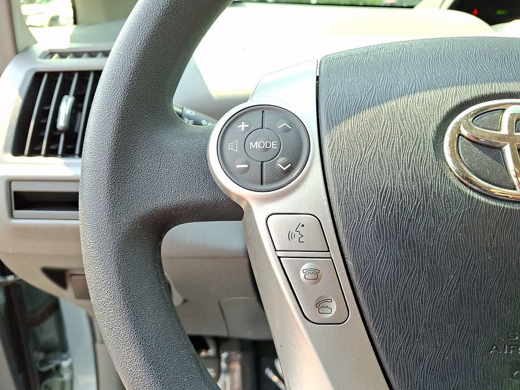 Used 2014 Toyota Prius V Three FWD image 22