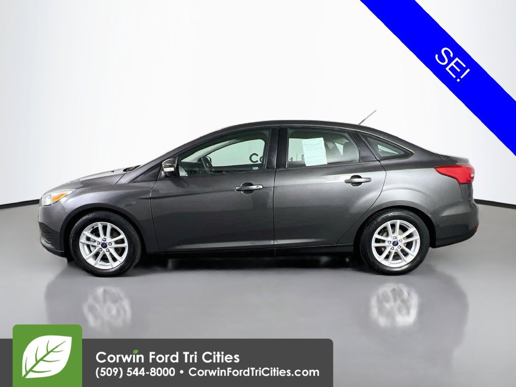 Used 2015 Ford Focus SE FWD image 6