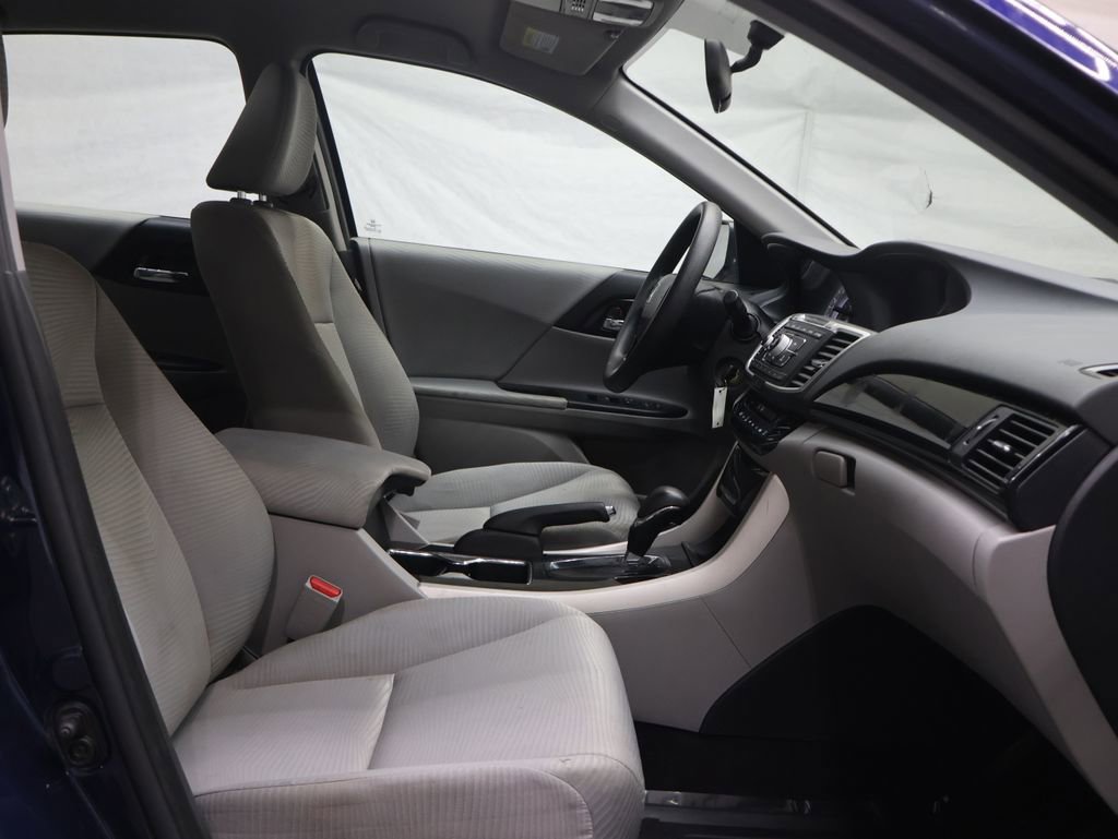 Used 2016 Honda Accord LX image 10