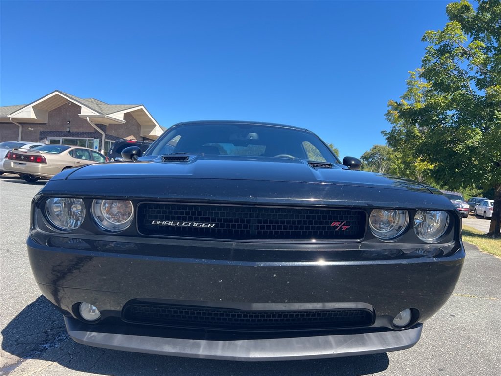 Used 2014 Dodge Challenger R/T Plus RWD image 13