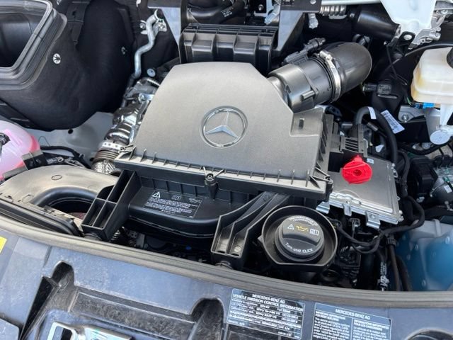 Used 2026 Mercedes-Benz Sprinter 2500 image 32