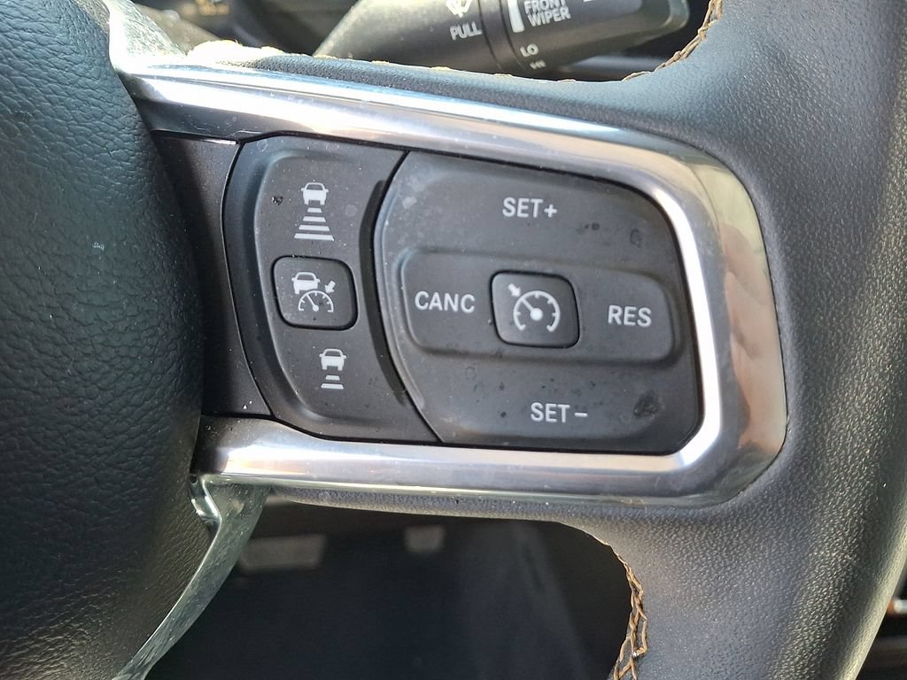 Used 2024 Jeep Wrangler Unlimited Sahara AWD/4WD image 23