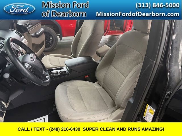 Used 2019 Ford Explorer XLT AWD/4WD image 7
