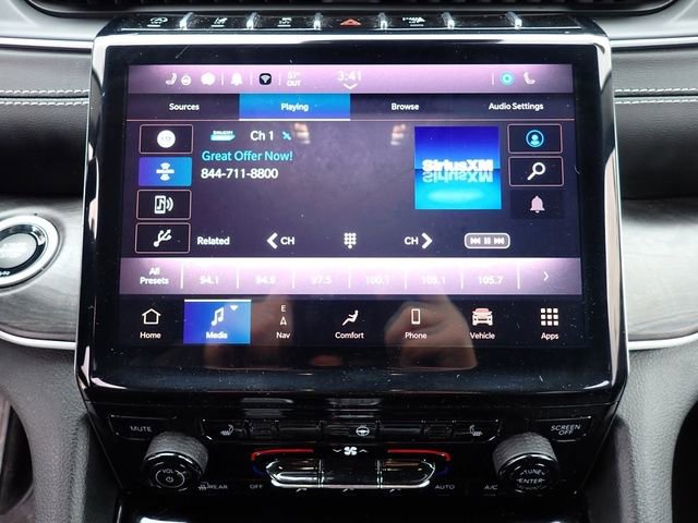 Used 2023 Jeep Grand Cherokee Limited AWD/4WD image 25