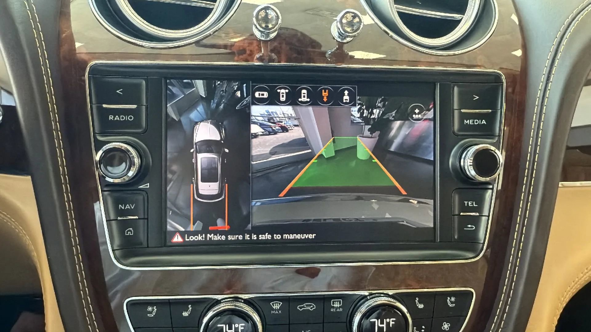 Used 2017 Bentley Bentayga W12 Sport Utility 4D image 11