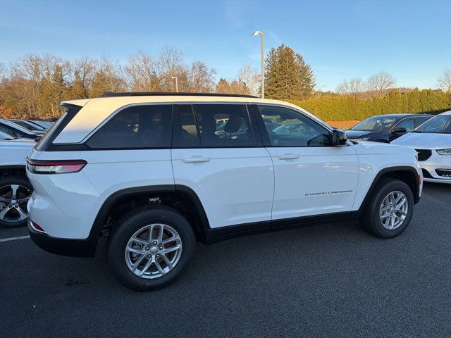 New 2025 Jeep Grand Cherokee Laredo X image 3