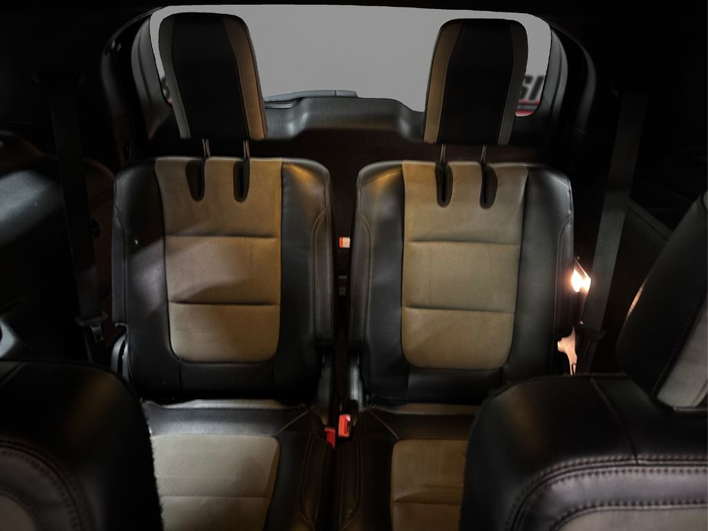 Used 2017 Ford Explorer XLT w/ Equipment Group 202A image 37