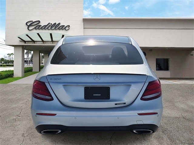 Used 2018 Mercedes-Benz E 300 image 4