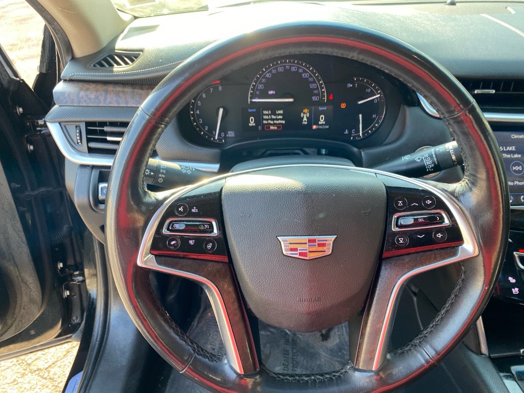 Used 2019 Cadillac XTS Luxury image 11