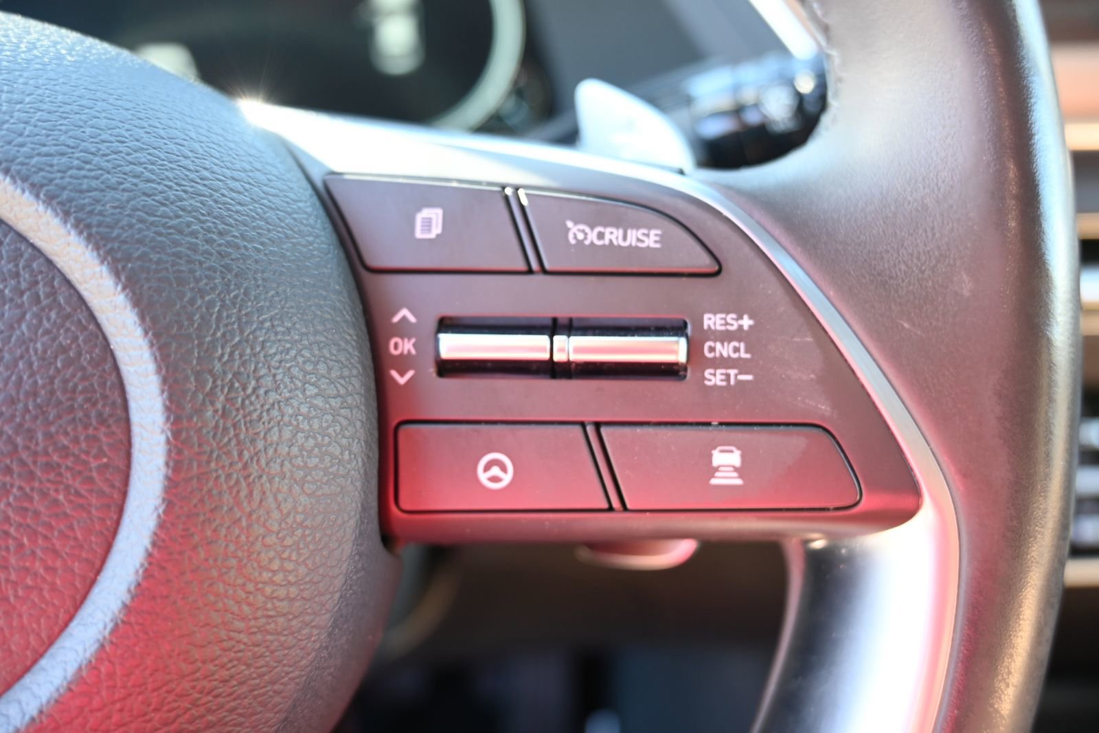 Used 2023 Hyundai Sonata Limited w/ Cargo Package image 22