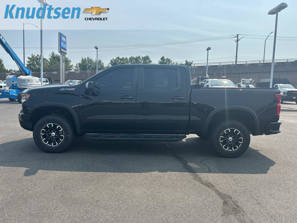 Used 2022 Chevrolet Silverado 1500 ZR2 w/ Technology Package AWD/4WD image 4