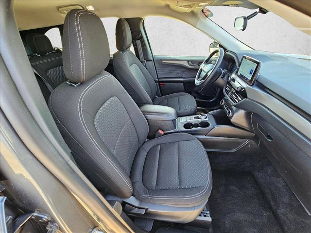 Used 2025 Ford Escape Active AWD/4WD image 19