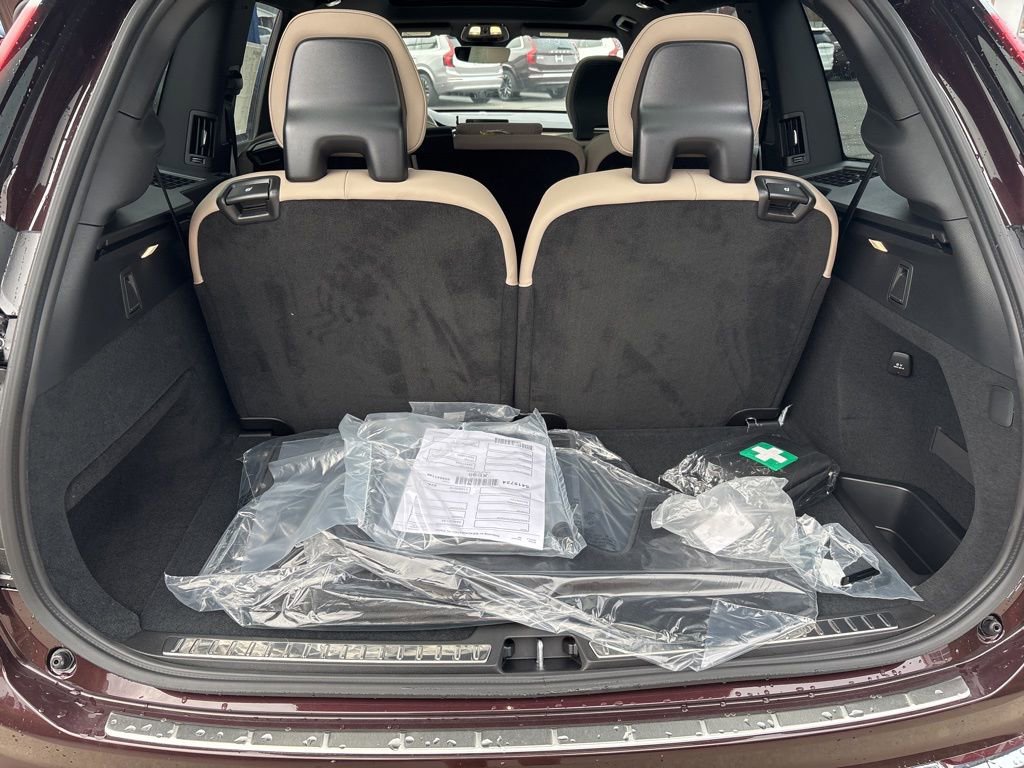 New 2026 Volvo XC90 B6 Plus w/ Protection Package Premier image 49