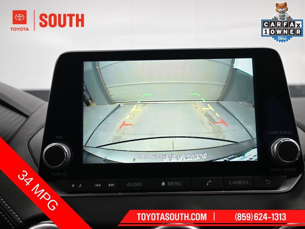 Used 2025 Nissan Sentra SV image 18