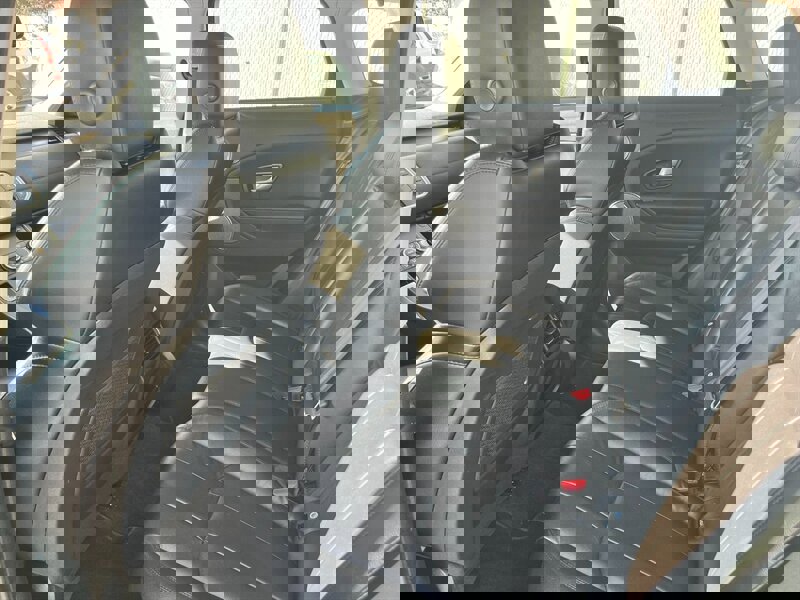 Used 2018 Land Rover Range Rover Evoque SE image 22