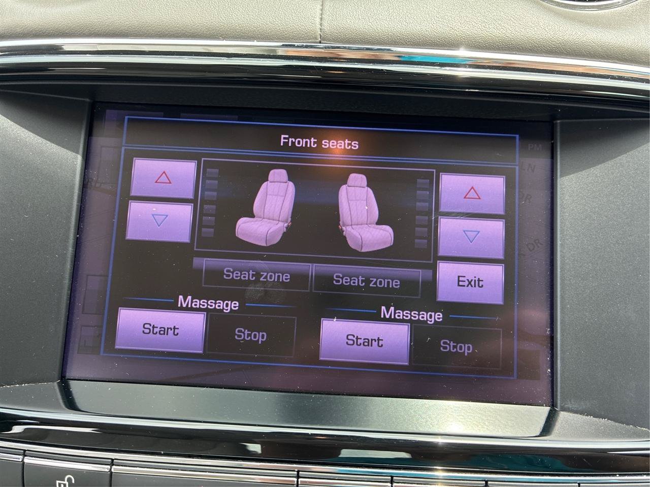 Used 2013 Jaguar XJ w/ Front Seat Comfort Pkg RWD image 38