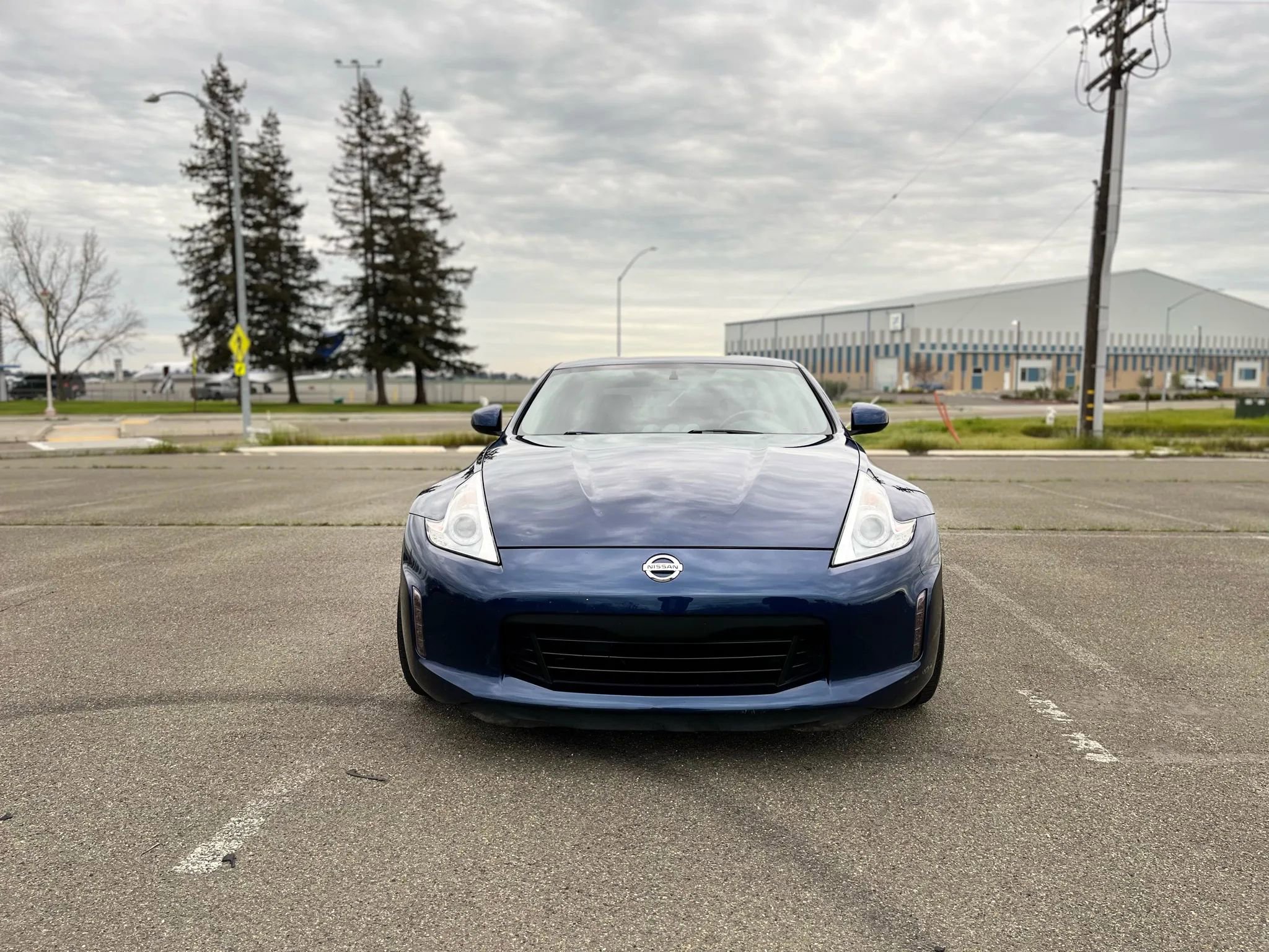 Used 2013 Nissan 370Z Touring w/ Sport Pkg image 2