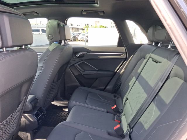Used 2021 Audi Q3 2.0T Premium w/ Convenience Package AWD/4WD image 6