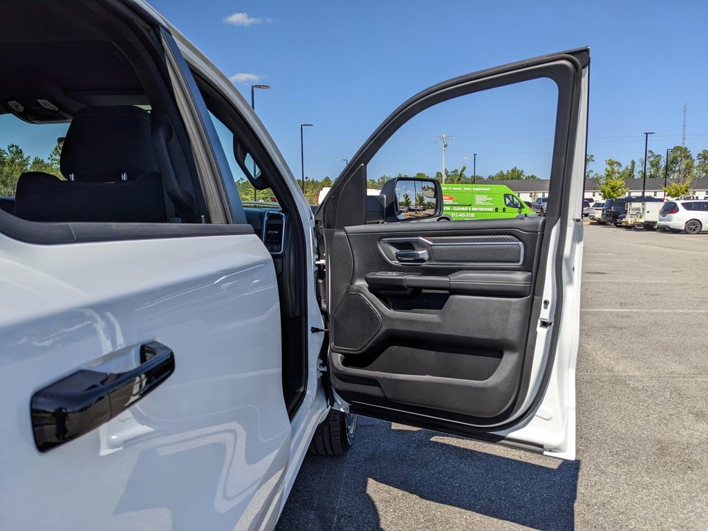 New 2026 RAM 1500 4x4 Crew Cab image 50