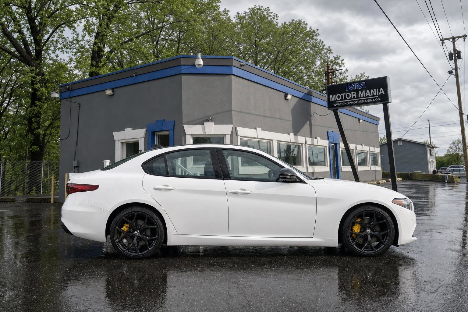 Used 2020 Alfa Romeo Giulia RWD image 4