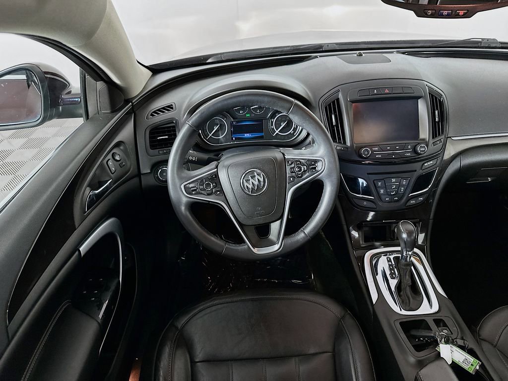Used 2017 Buick Regal Sport Touring FWD image 30