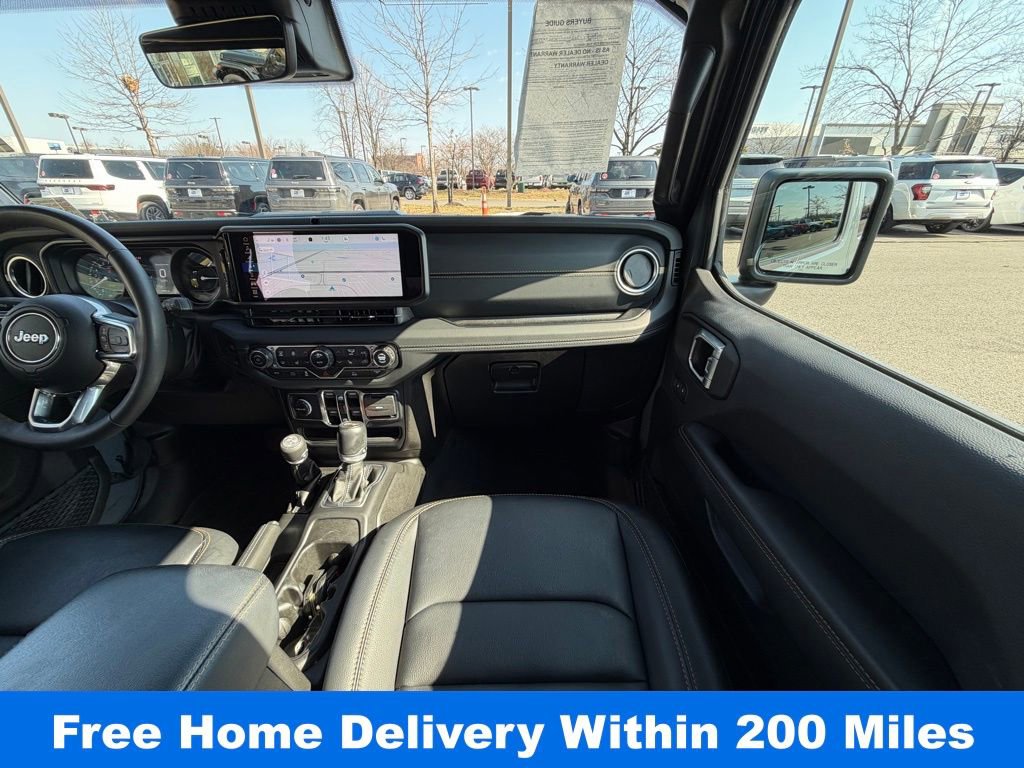 Used 2024 Jeep Wrangler Unlimited Sahara w/ Technology Group image 18