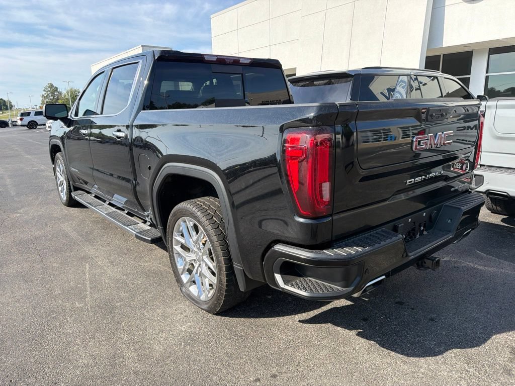 Used 2022 GMC Sierra 1500 Denali w/ Technology Package AWD/4WD image 2