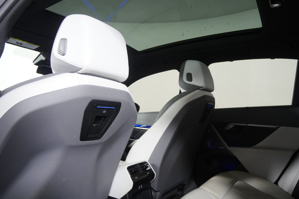 Certified 2024 BMW i5 eDrive40i w/ Executive Package RWD image 17