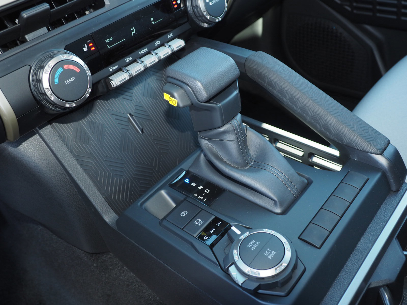 New 2025 Toyota Tacoma SR5 image 17