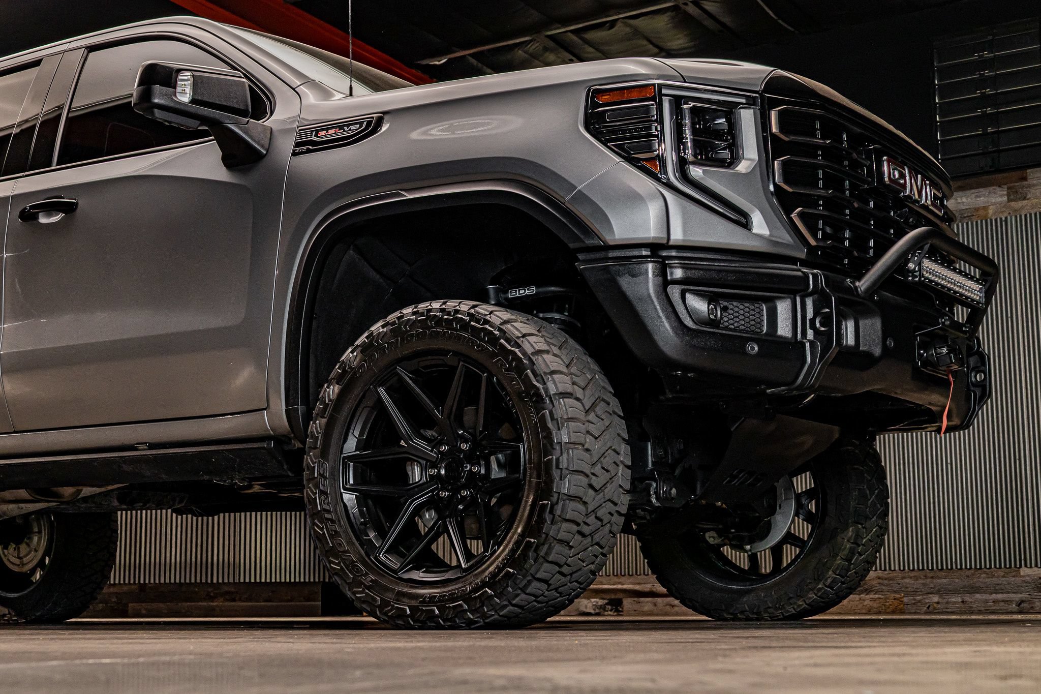 Used 2023 GMC Sierra 1500 AT4X w/ AT4X AEV Edition AWD/4WD image 11