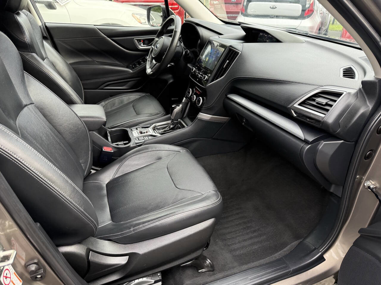 Used 2019 Subaru Forester Limited image 12