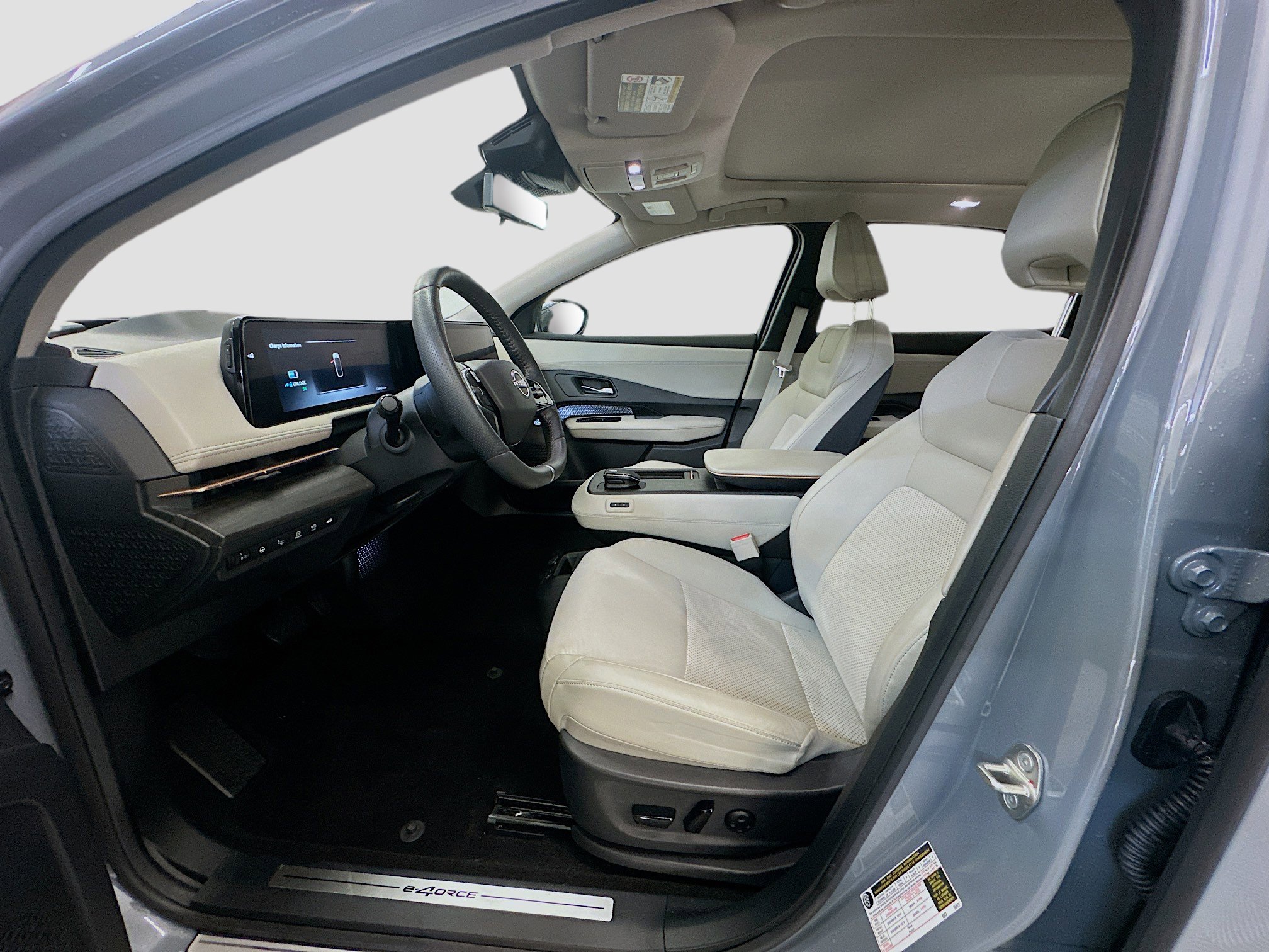 Used 2024 Nissan Ariya AWD image 13