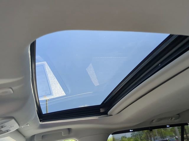 Used 2023 Toyota Highlander XLE image 20