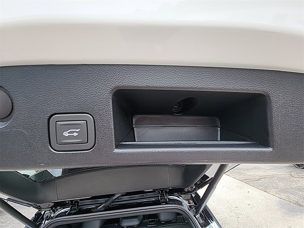 New 2026 Chevrolet Equinox LT w/ Convenience Package II image 33