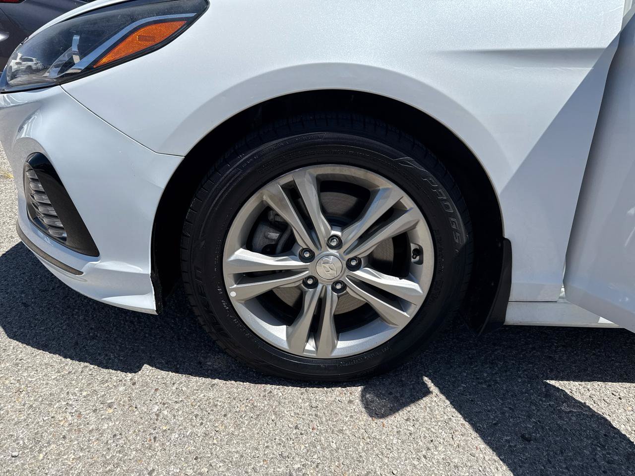 Used 2019 Hyundai Sonata SEL w/ Tech Package 02 FWD image 27