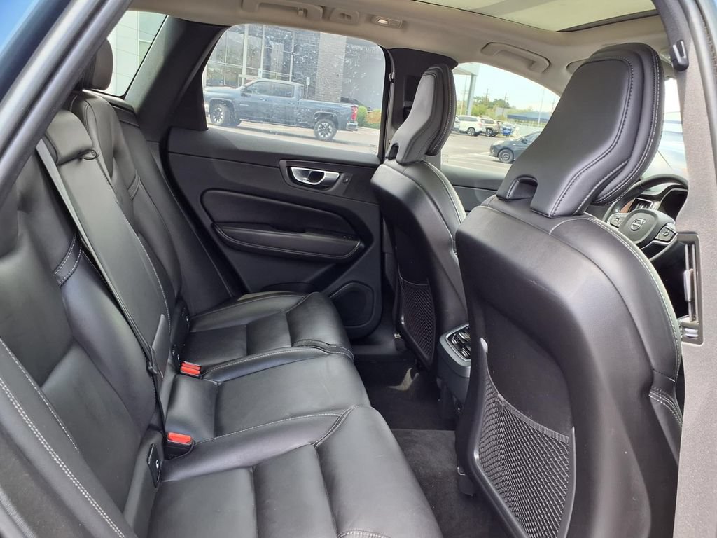 Used 2023 Volvo XC60 B5 Ultimate w/ Climate Package AWD/4WD image 21