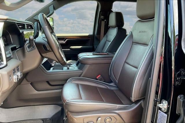 Used 2024 GMC Sierra 3500 Denali w/ Denali Reserve Package AWD/4WD image 22