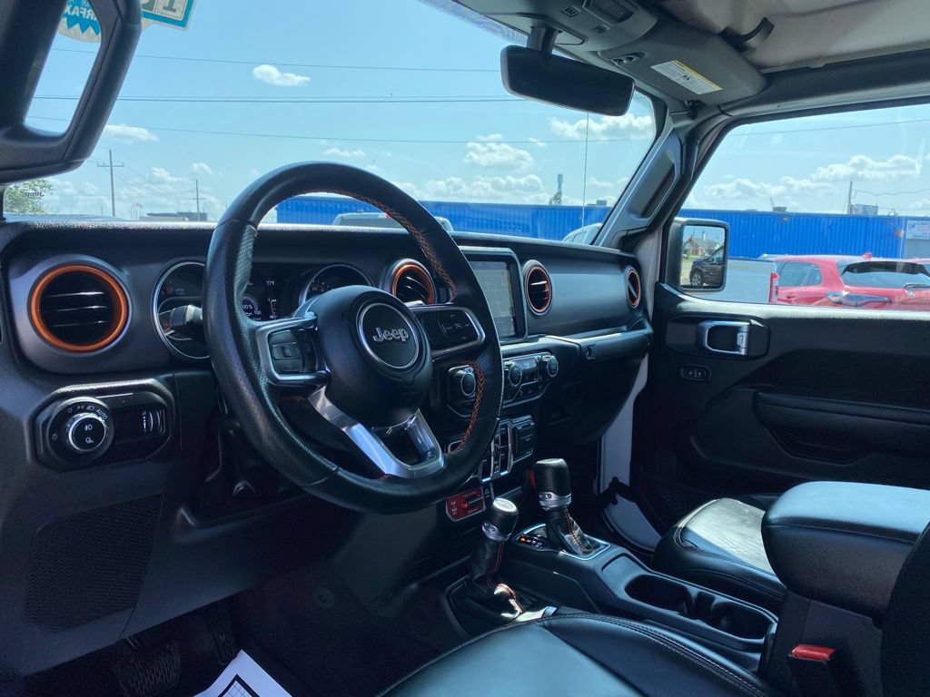 Used 2023 Jeep Gladiator Mojave w/ Cold Weather Group AWD/4WD image 8