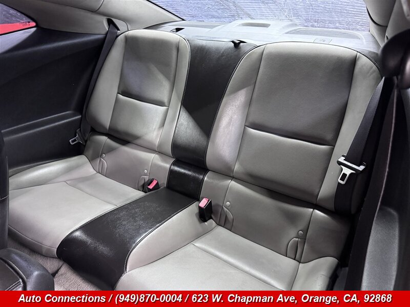 Used 2011 Chevrolet Camaro LT w/ LPO, Ground Effects Package RWD image 9