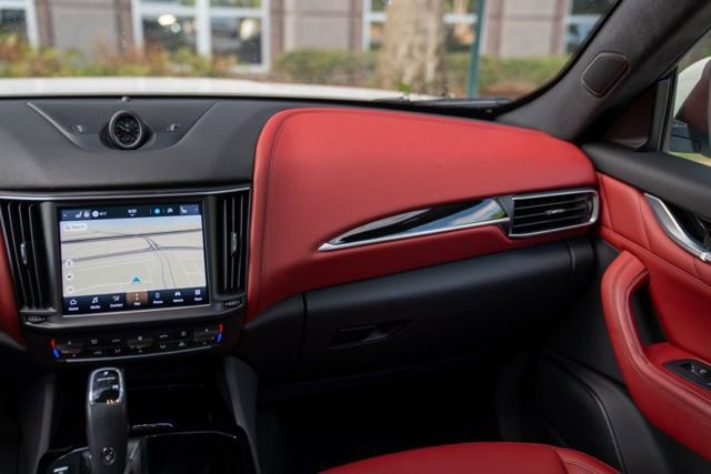 Used 2022 Maserati Levante GT AWD/4WD image 30